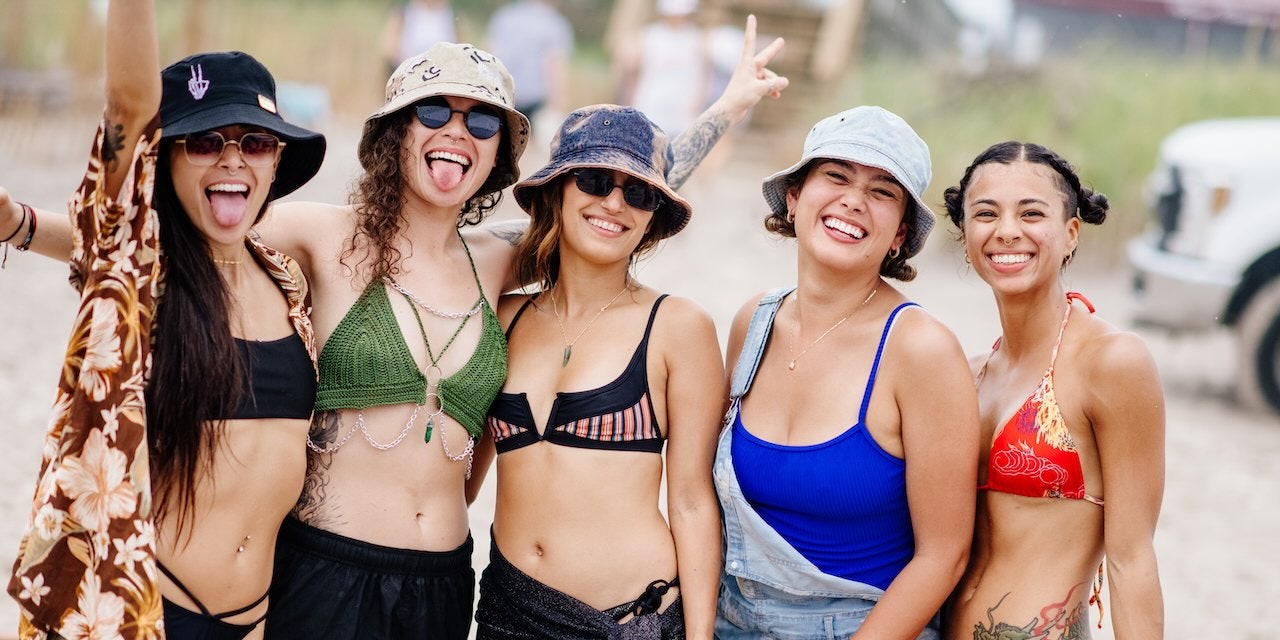 mentally,-we’re-at-this-lesbian-beach-volleyball-competition